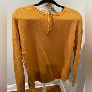 tahari sweater